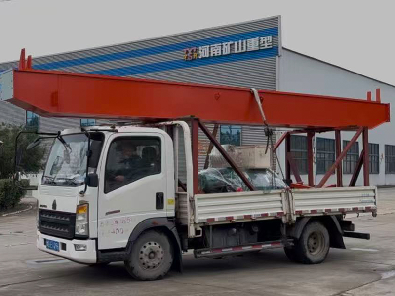 葫蘆雙梁起重機 LH16t-8.5m 制作完成 裝車發出